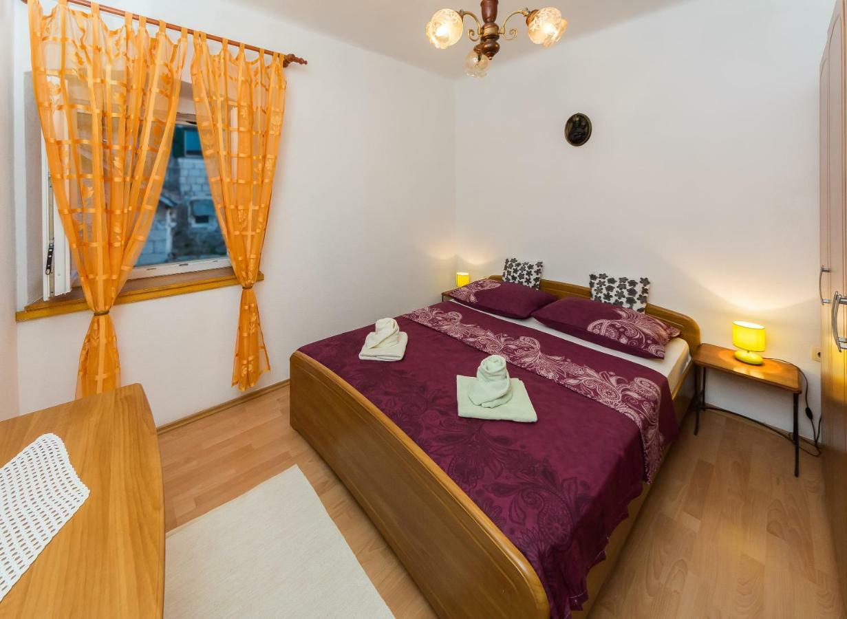 Apartment Leut With Spacious Terrace And Sea View Slatine Ngoại thất bức ảnh